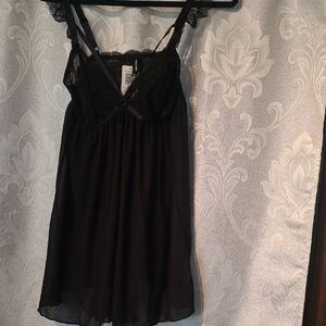 Elegant Black Lace Nightgown